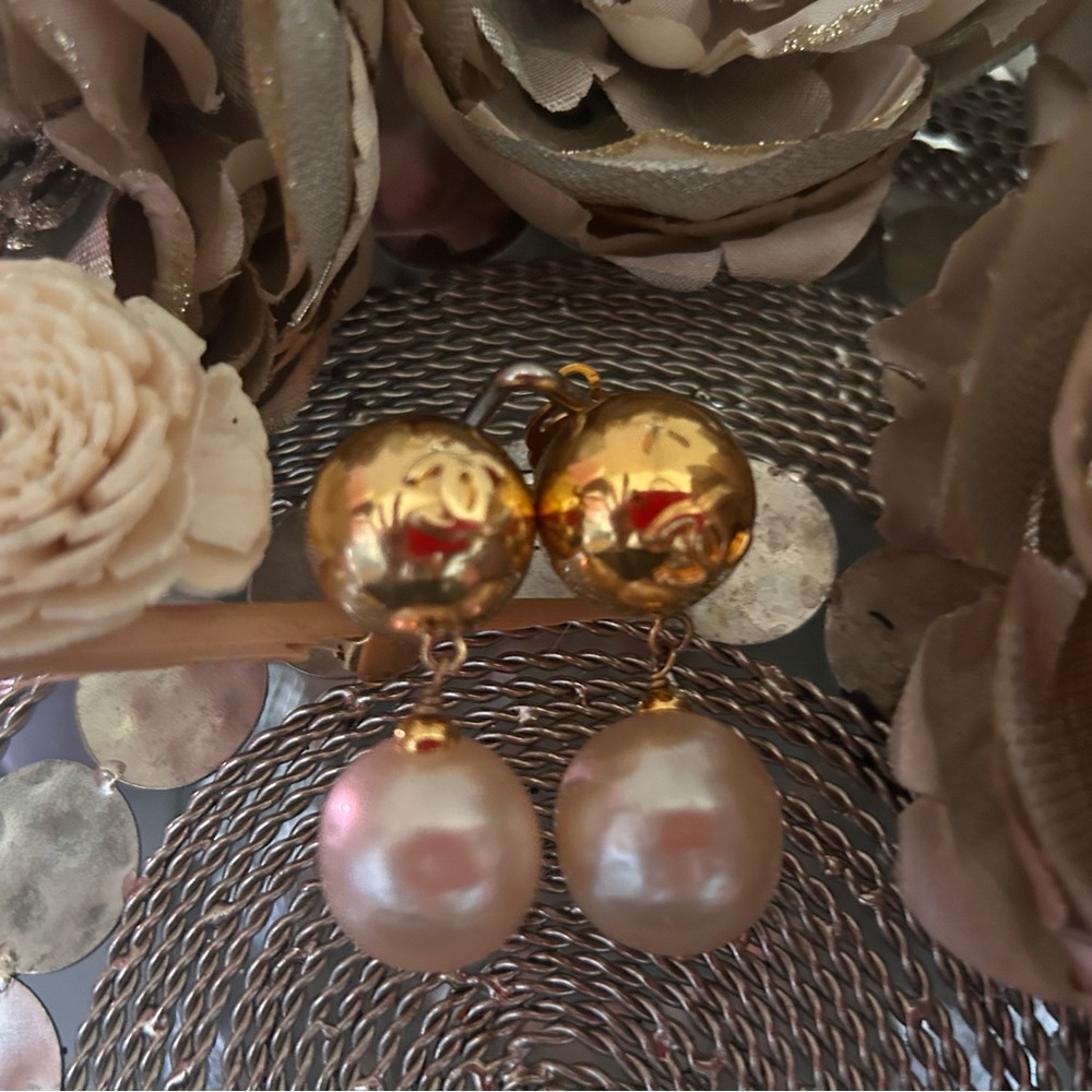 Chanel CHANEL CC logo Faux Pearl Earrings swing Earrings Gold Plated
